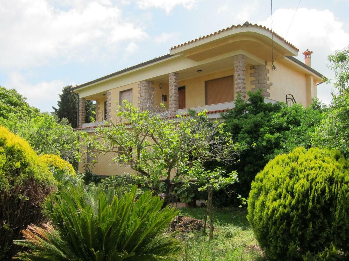 S. Giorgio Villa Tinnura Exteriör bild